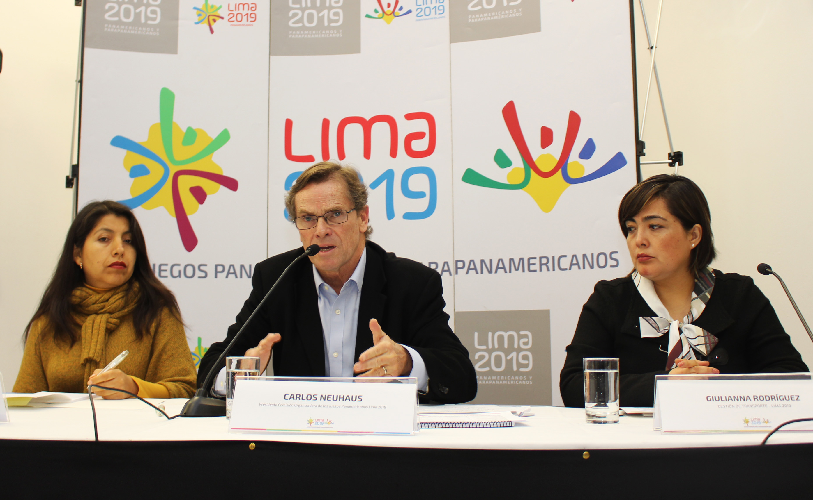 Amalia Moreno2c Carlos Neuhaus y Giuliana Rodríguez