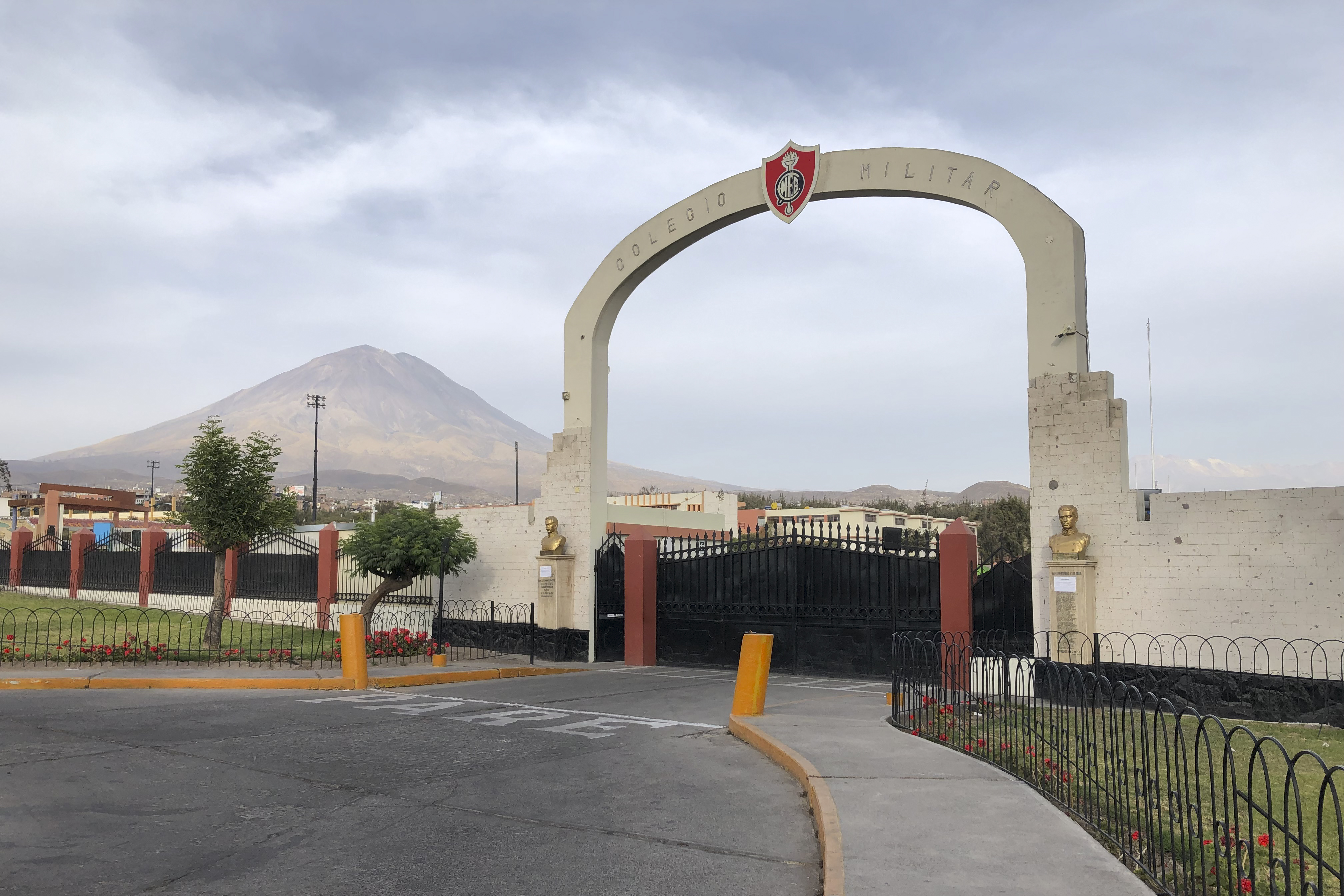 COLEGIO MILITAR FRANCISC SDARC 13968164