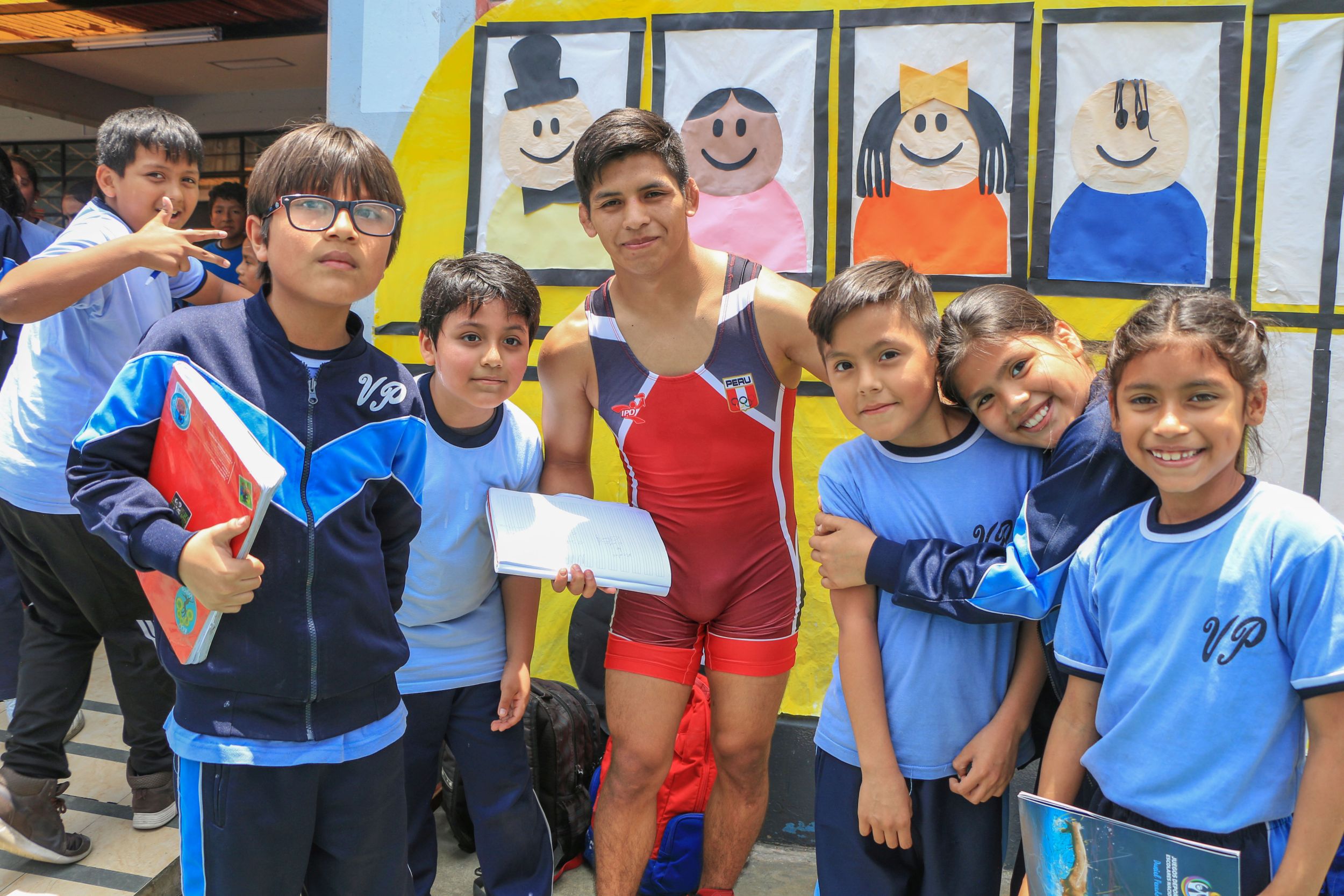 Top Perú en las Escuelas Samuel Alva.01