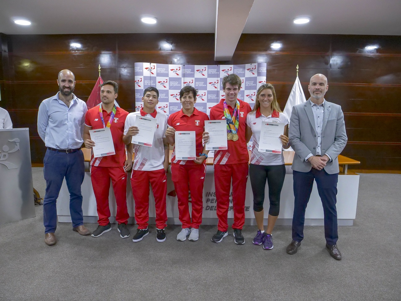 VICTOR ASPILLAGA MARIO ANDRÉS MUSTAFA ANGELO CARO GIANNISA VECCO ITZEL DELGADO MARIA BELEN BAZO SEBASTIAN SUITO 