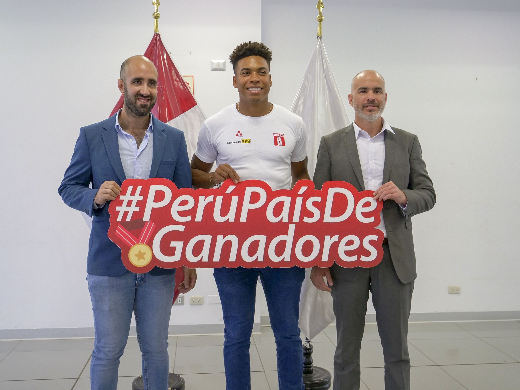 angel sosa de remo con suito y aspillaga