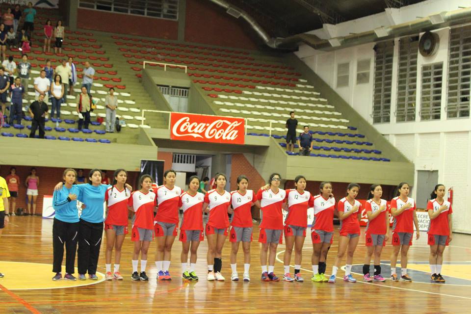 damas en campeonato de menores
