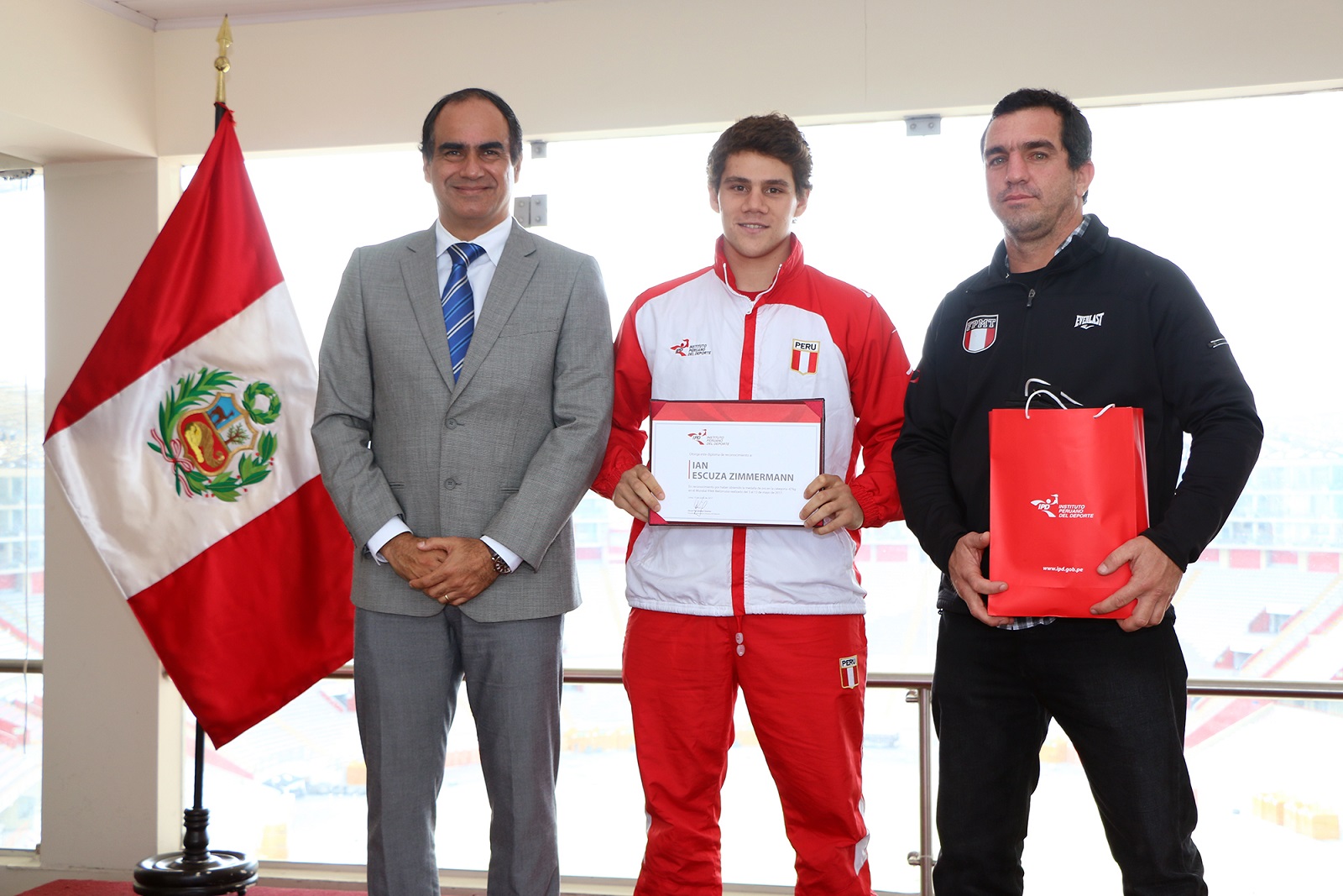 escuza es el campeon mundial en su categoria