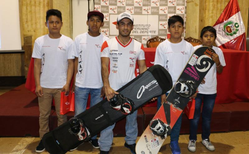 jovenes del sandboard