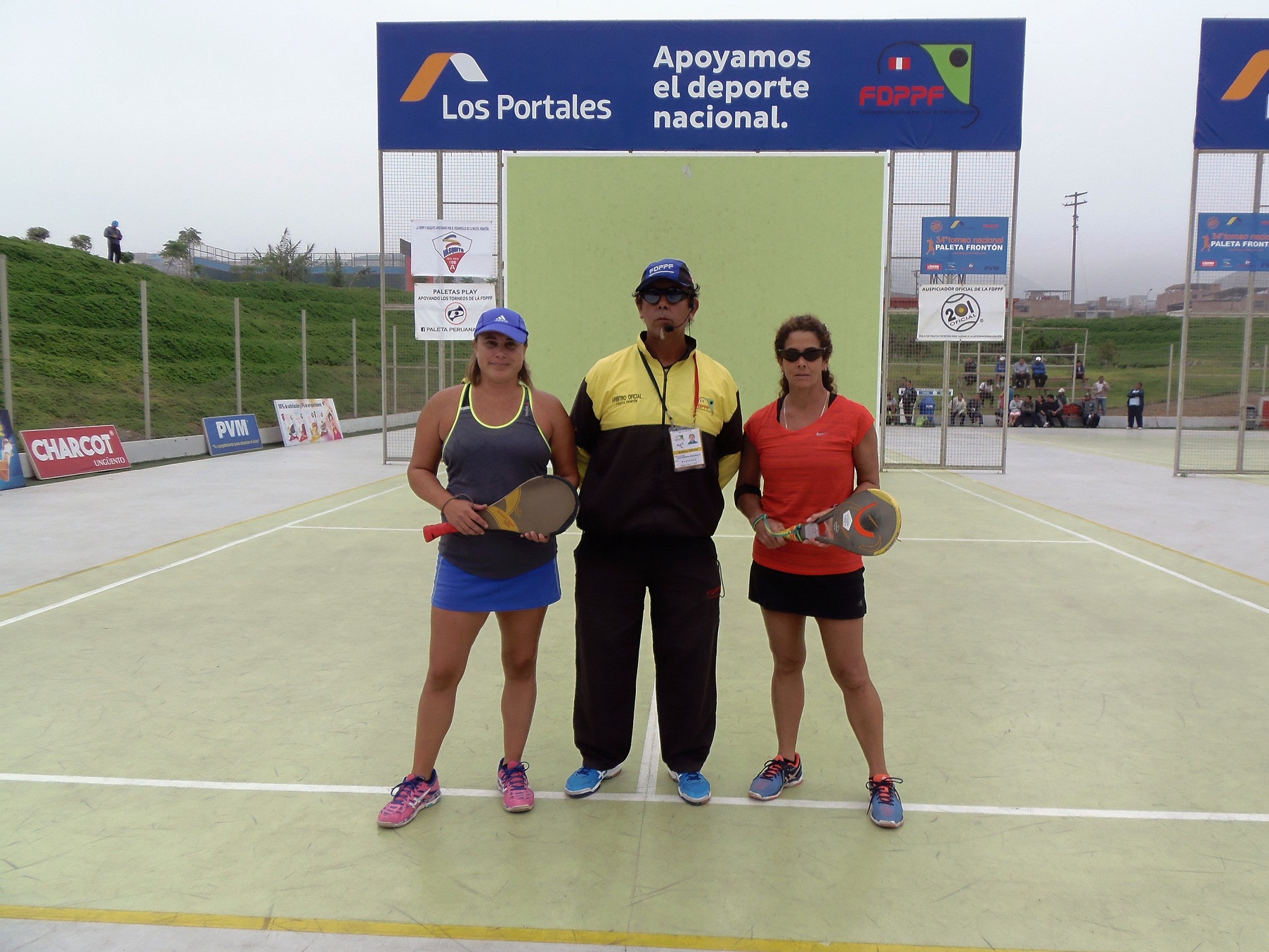 Sandra Chavez arbitro Claudia Suarez