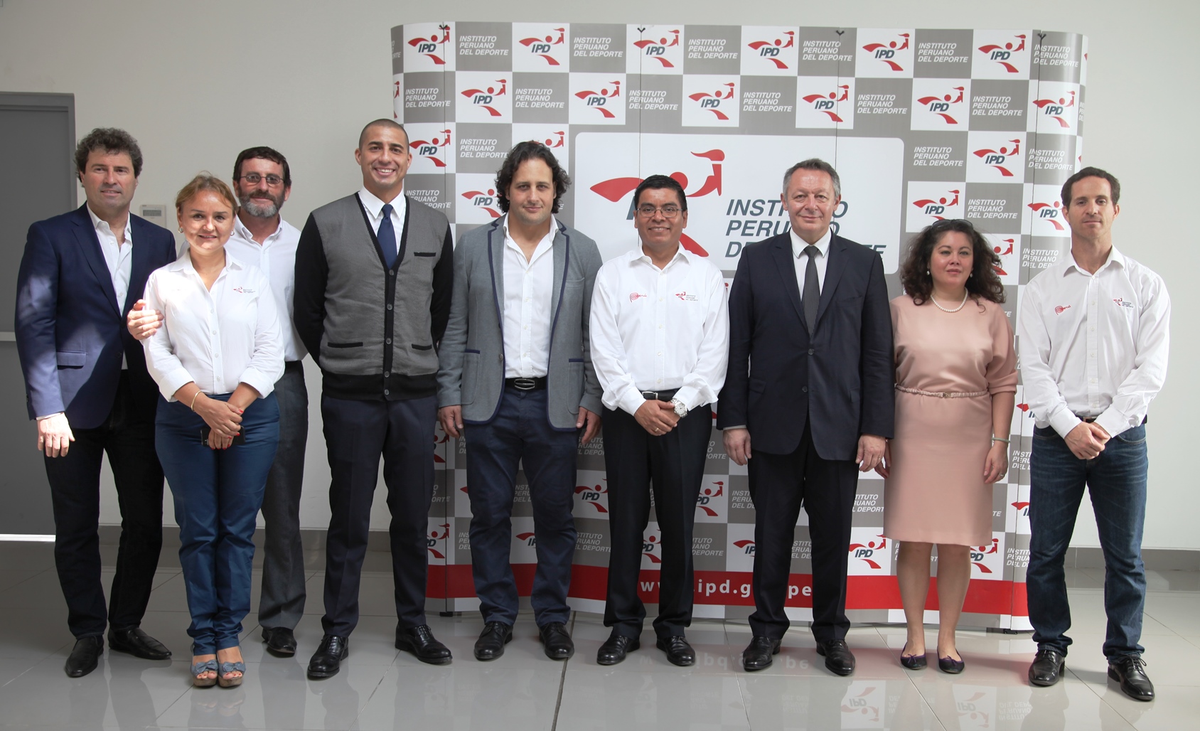 Visita 1 Omar Da Fonseca Pilar Espinoza Giorgio Mautino David Trezeguet Omar Hasan Sal Barrera Thierry Braillard Paula Ignatio y Francisco