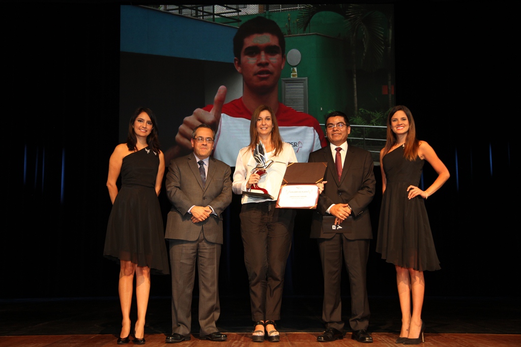 colibri 2 diego elias premio al mejor deportista 2014